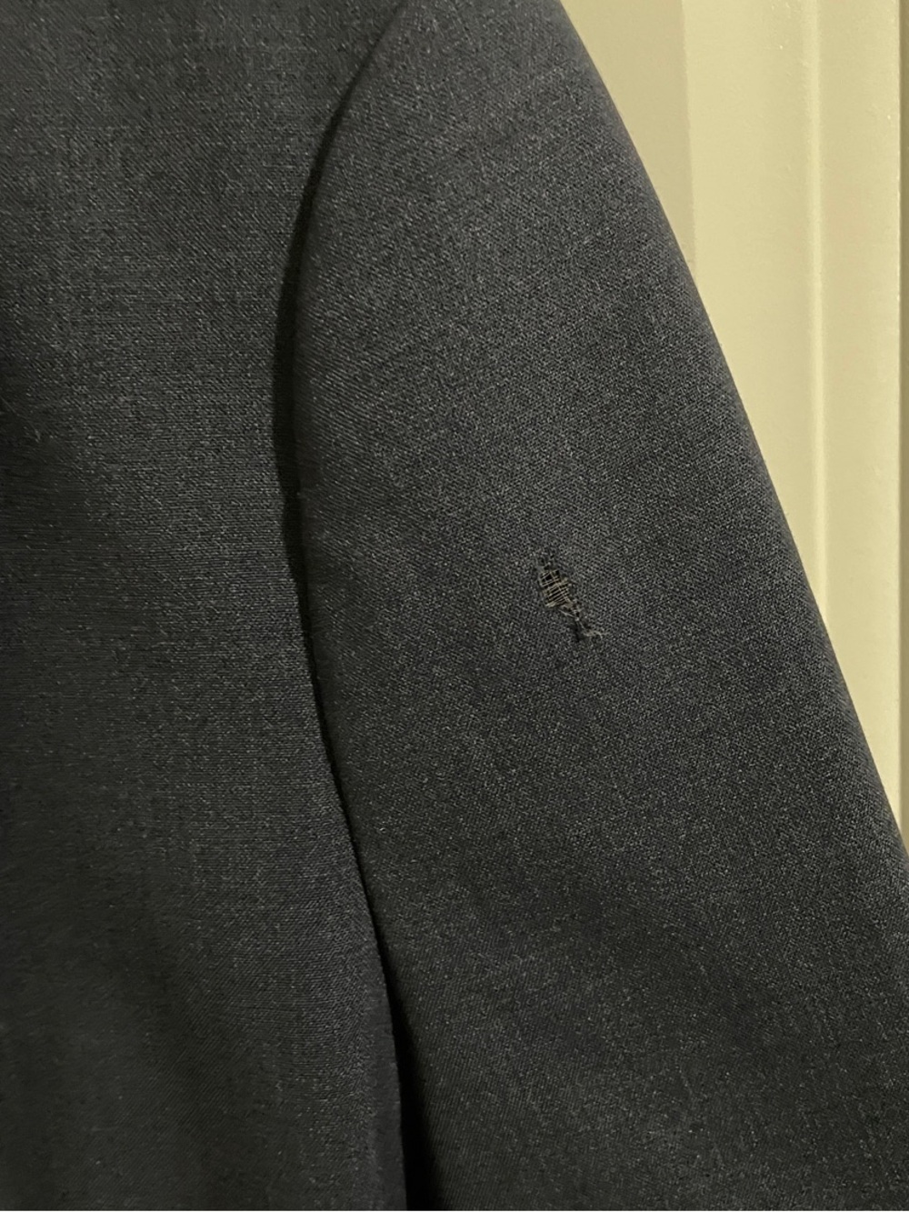 BCBGMaxAzria Navy Cropped Tailored Blazer - Picture 6 of 6